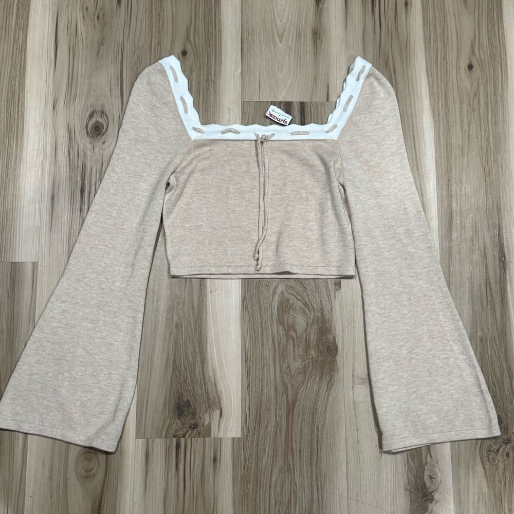NEW Dee Elly Scalloped Hem Tan Cropped Sweater Women’s Large